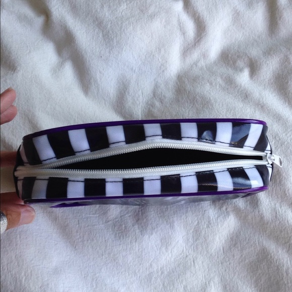 2 Items Hat & Bag Nightmare Before Christmas Jack Sally Cosmetic Zip Case Knit - Picture 6 of 10